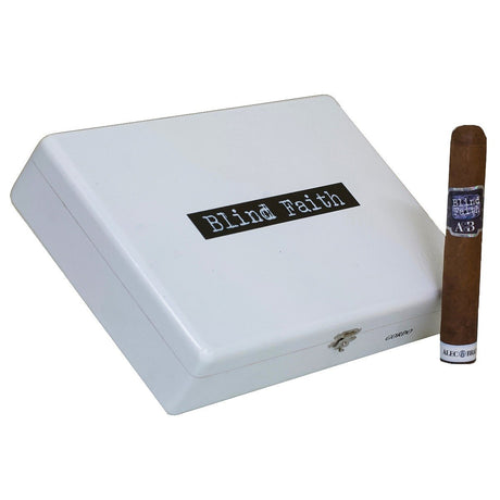 Alec Bradley Blind Faith Gordo